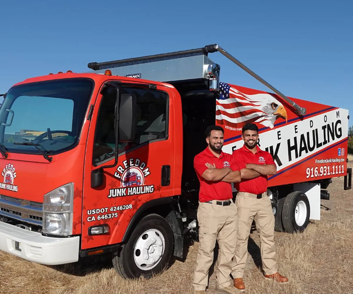 freedom junk hauling team